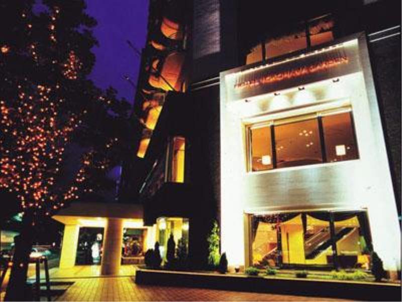 Hotel Yokohama Garden Exteriör bild